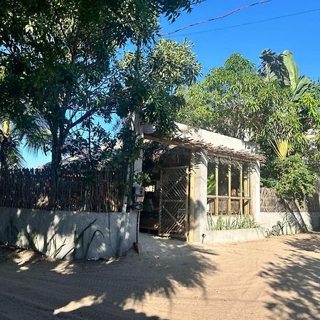 Villa Pantai Boutique Hotel أتينز المظهر الخارجي الصورة