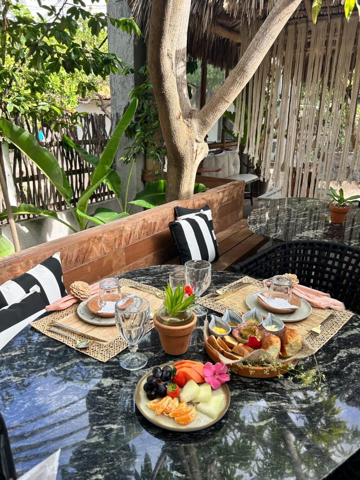 Villa Pantai Boutique Hotel أتينز المظهر الخارجي الصورة