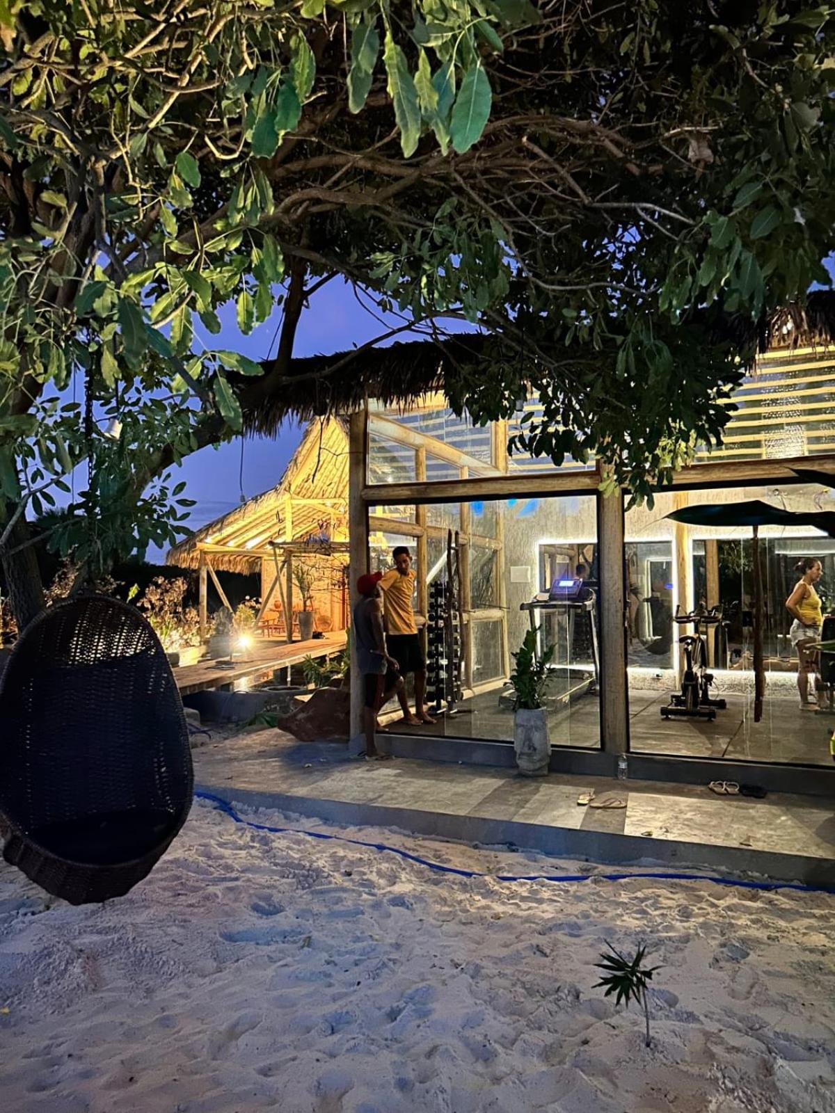 Villa Pantai Boutique Hotel أتينز المظهر الخارجي الصورة