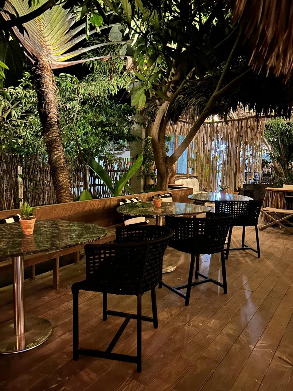 Villa Pantai Boutique Hotel أتينز المظهر الخارجي الصورة