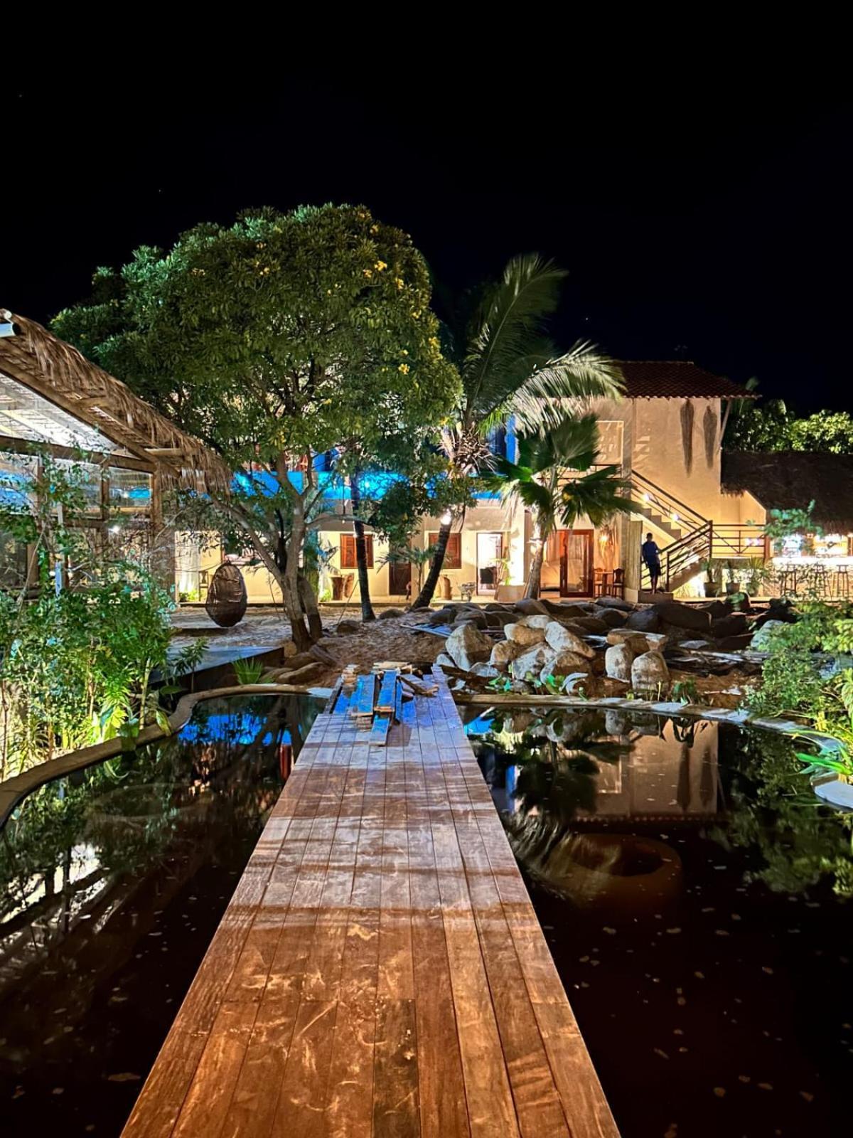Villa Pantai Boutique Hotel أتينز المظهر الخارجي الصورة